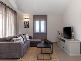 Gorgeous villa with pool and terrace - Lakošelci - 4