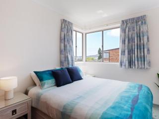The Helm 5,22 Voyager Cl - waterfront unit - Nelson Bay - 3