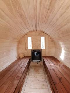 Chata za potokom - 1