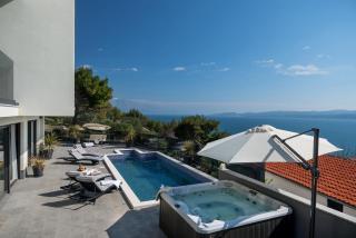 Luxury Villa Happiness with private pool, jacuzzi, sauna and gym by the beach in Omis - Stanići - 3