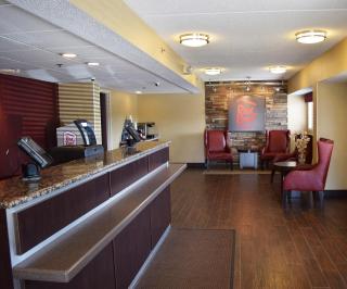 Red Roof Inn Syracuse - 7