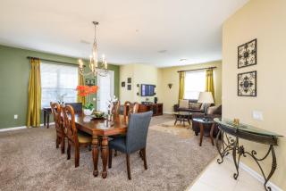 Premium Lake View Condo, Vista Cay - 1005 - 8
