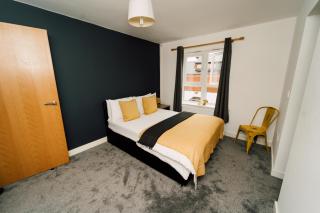 Contractor Stays I Long Stay Offer I Gated Parking I WIFI I Workspace I PRIDE APARTMENTS - 4