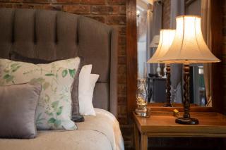 Tarry-Stone Cottages - 0