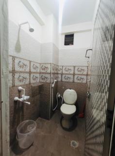 Little Island (Beach Cafe & Guest House) - Mahabalipuram - 4