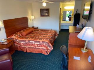 Country Hearth Inn-Union City - 1