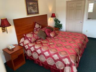 Country Hearth Inn-Union City - 2