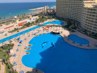 Porto Sokna with sea view pyramids apartments Family only - 4