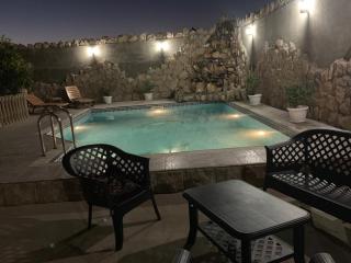 Luxury Villa with pool and waterfall - Bina - 2