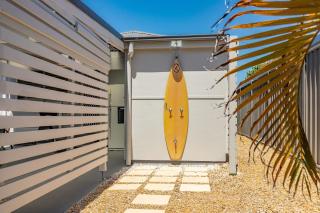 Douglas Avenue 5 - 5