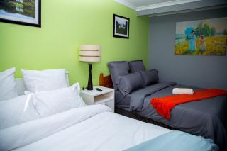 Room in Guest room - Annex Lodge Ndabeni - Cape Town - 6