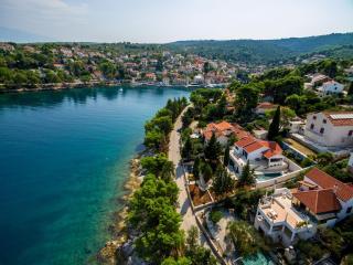 Luxury villa Dream and Live with pool by the beach - Splitska - 9