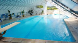 Villa spacieuse à Crastes avec piscine privée et vue montagne - Crastes - 9