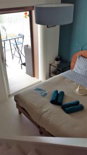 3 chambres privées dans un jardin d'hiver, garage voiture, vélos, motos - 2