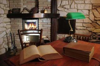 Enchanting chalet in Gratillon with mountain view and sauna - Villeneuve - 4