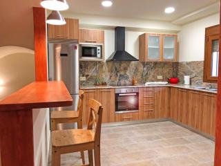 Spacious House in Cretas with Mountain View - Cretas - 6