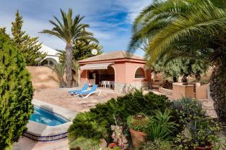 Charming Villa in Torrevieja with Private Pool - La Mata - 7