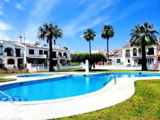Welcoming House in Torrevieja with Shared Pool - Torrevieja - 0