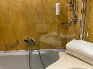 Holiday Inn Cagliari by IHG - Cagliari - 3