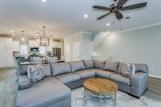 Blue Sky Breeze - Pensacola - 1
