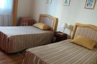P Delgada 3-Bed House Sleeps 6 Parking & SeaView - Ponta Delgada - 8