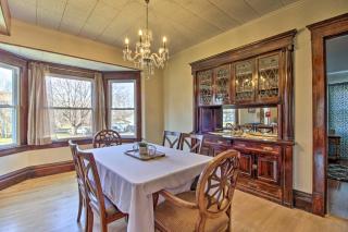 Cozy Appleton Getaway with Screened-In Porch and Yard! - Appleton - 9