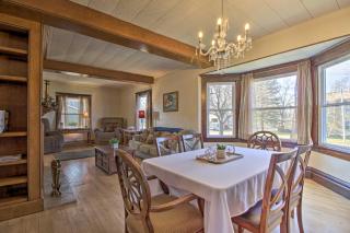 Cozy Appleton Getaway with Screened-In Porch and Yard! - 6