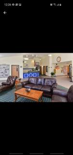 Americas Best Value Inn & Suites-Spring Valley - Spring Valley - 7