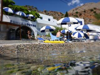 Hotel Porto Loutro on the Beach - Lutró - 1