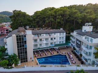 Viking Express Hotel - Kemer - 0