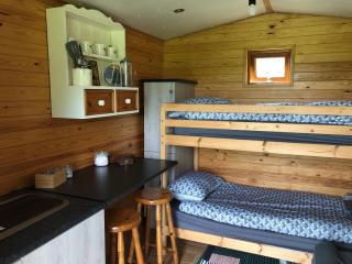 Unique Off- Grid Beehive Pod at Westcote Glamping - Hawick - 6