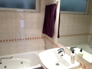 Spacious Apartment in Terrassa with Shared Pool, 85 m² - Terrassa - 2