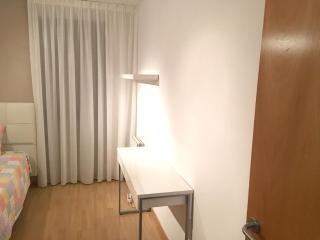 Spacious Apartment in Terrassa with Shared Pool, 85 m² - Terrassa - 3