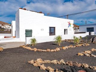 Comfortable House in Tías with Free Parking - Tías - 9