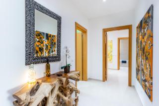 Art-inspired modern apartment - Lagos - 7