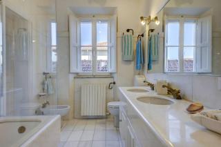 Spacious Apartment in Forte dei Marmi - Sea View & Balcony - Forte dei Marmi - 5