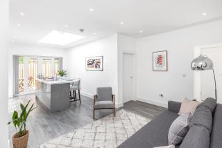 Relax in Stunning Pontcanna Apartment Close To City Centre - Cardiff - 9