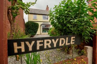 Detached 3 Bed House Ideal for Long Stays & Pets - 8