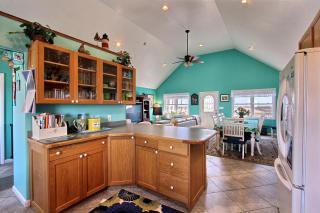 Vincent VanGo to the Beach #13-H - Hatteras - 2