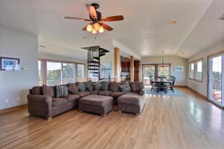 180 Degree View #30-F - 8
