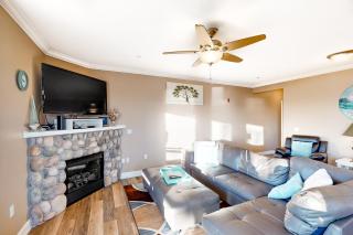 Oceanfront Contemporary - Lincoln City - 6