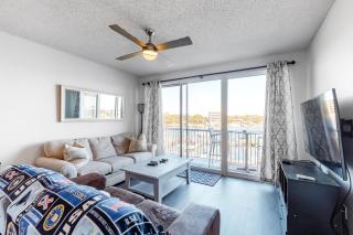 Palm Court Yacht Club - 7