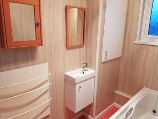 Apartment - Sleeps 4 - Pet friendly - Balcony - 2