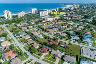 Valley Avenue Getaway Home with Pool - Marco Island - 6