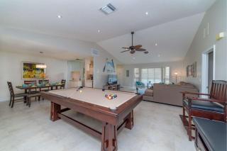 Valley Avenue Getaway Home with Pool - Marco Island - 2