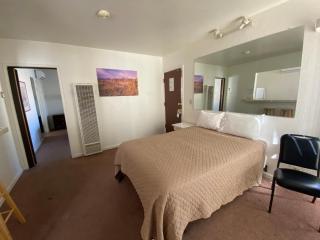 Bristlecone Motel - Big Pine - 9