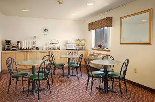 Ramada by Wyndham York Harrisburg Hershey - 6