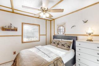 Catfish Cottages - Eagle River - 3