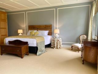 Tipapa Estate - 1