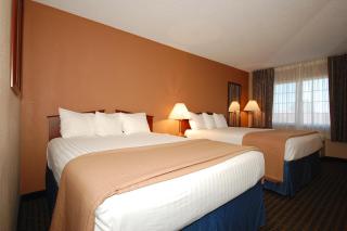 Magnuson Hotel Red Baron - 9